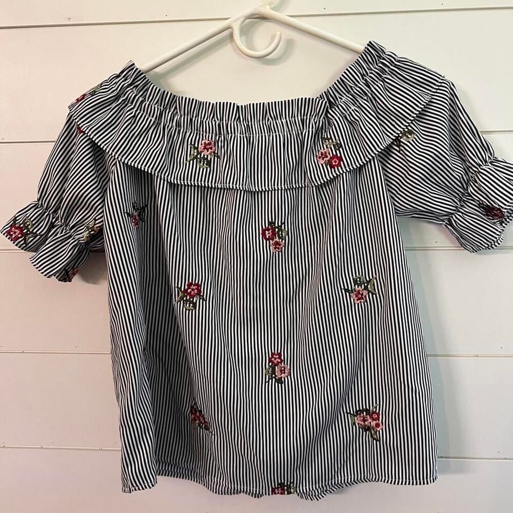 Active-usa Women's multi Blouse - Picture 2 of 4